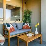 Mido View With Parking And Self Check-in Apartment *