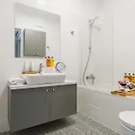 Mido View With Parking And Self Check-in Apartment *