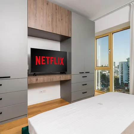 Mido View With Parking And Self Check-in Apartment