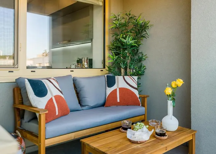 Mido View With Parking And Self Check-in Apartament *