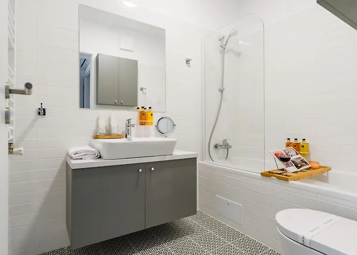 Mido View With Parking And Self Check-in Apartament *