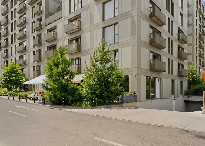 Апартаменти Mido View With Parking And Self Check-in Бухарест
